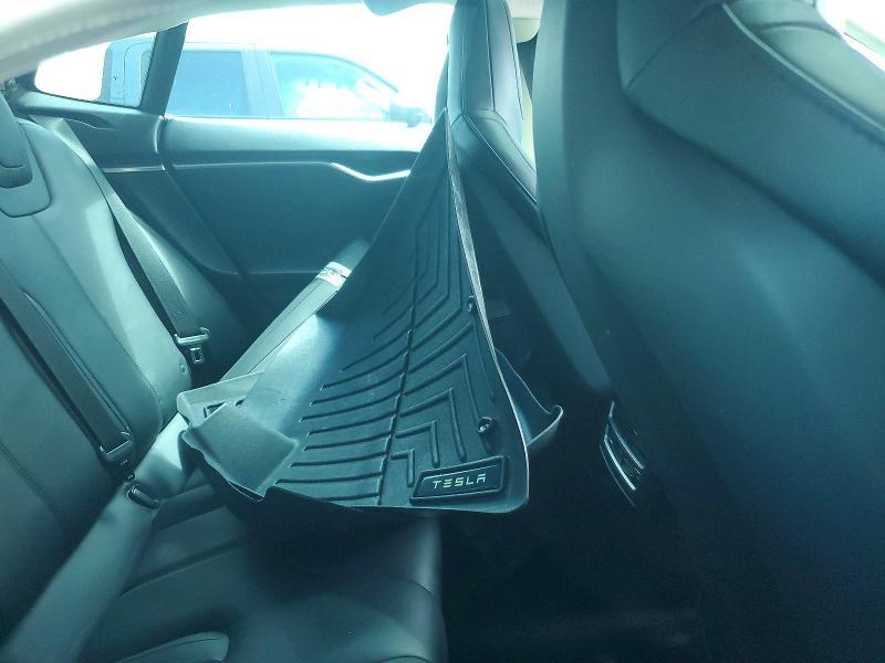 2014 TESLA MODEL S — Фото 10 из 12