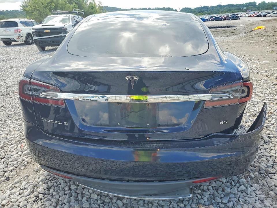 2014 TESLA MODEL S — Фото 6 из 12