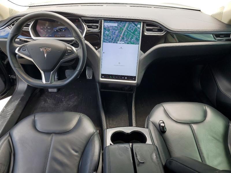 2014 TESLA MODEL S — Фото 8 из 12