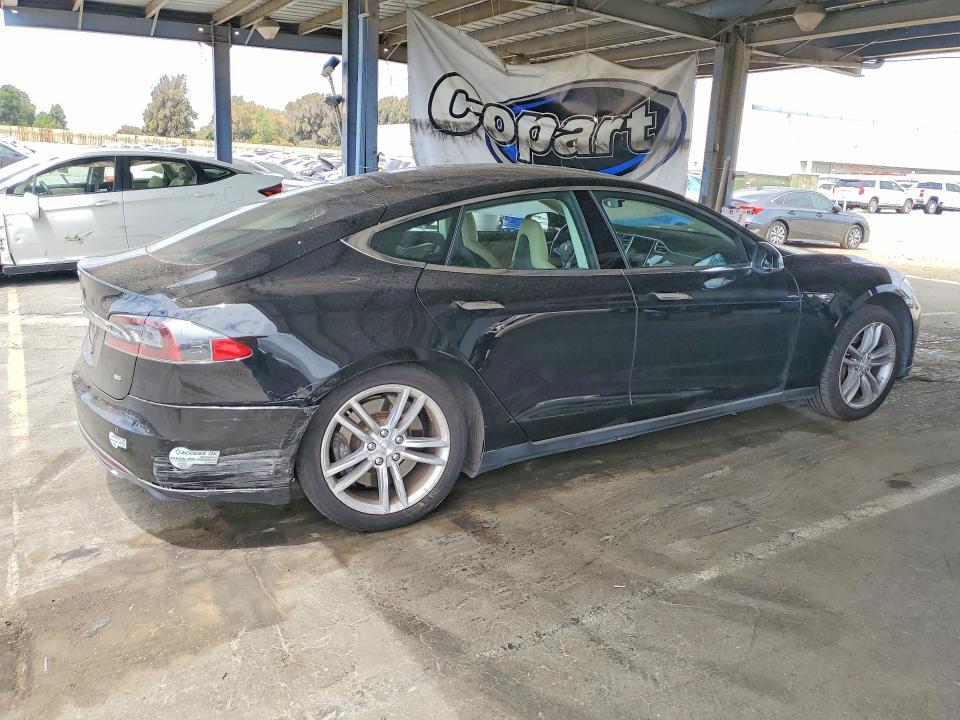2014 TESLA MODEL 3 — Фото 3 из 12