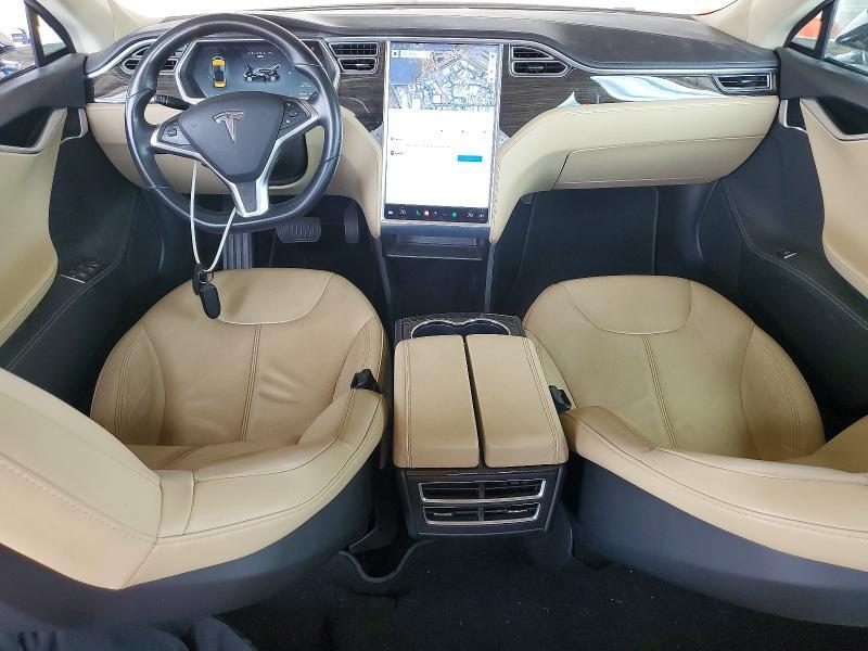 2014 TESLA MODEL 3 — Фото 8 из 12