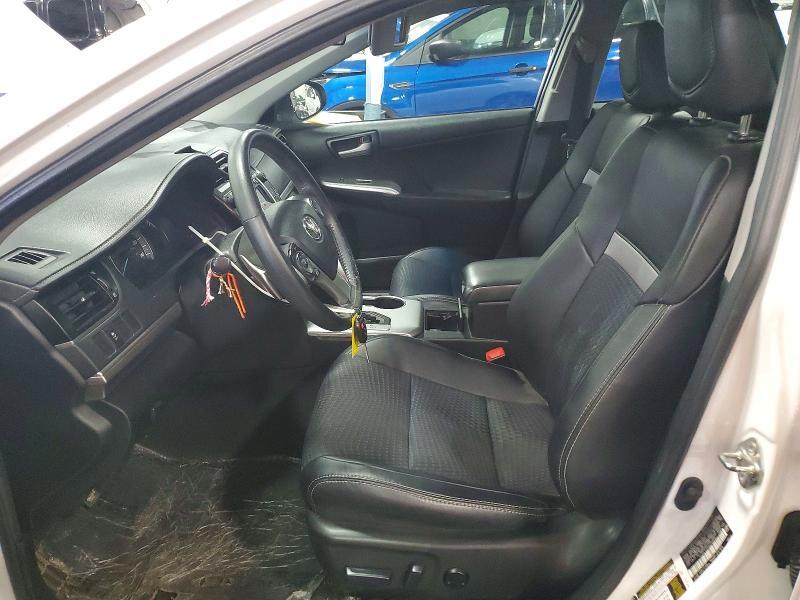 2014 TOYOTA CAMRY SE — Фото 7 из 12
