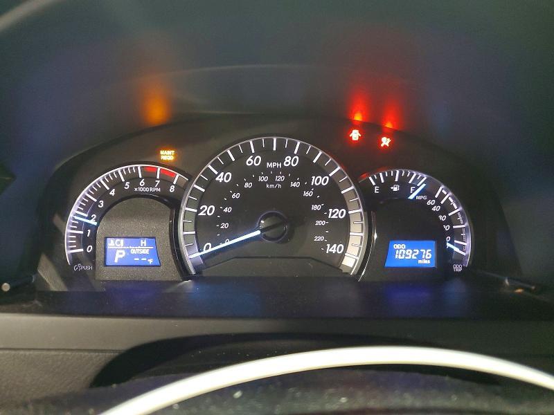 2014 TOYOTA CAMRY SE — Фото 9 из 12