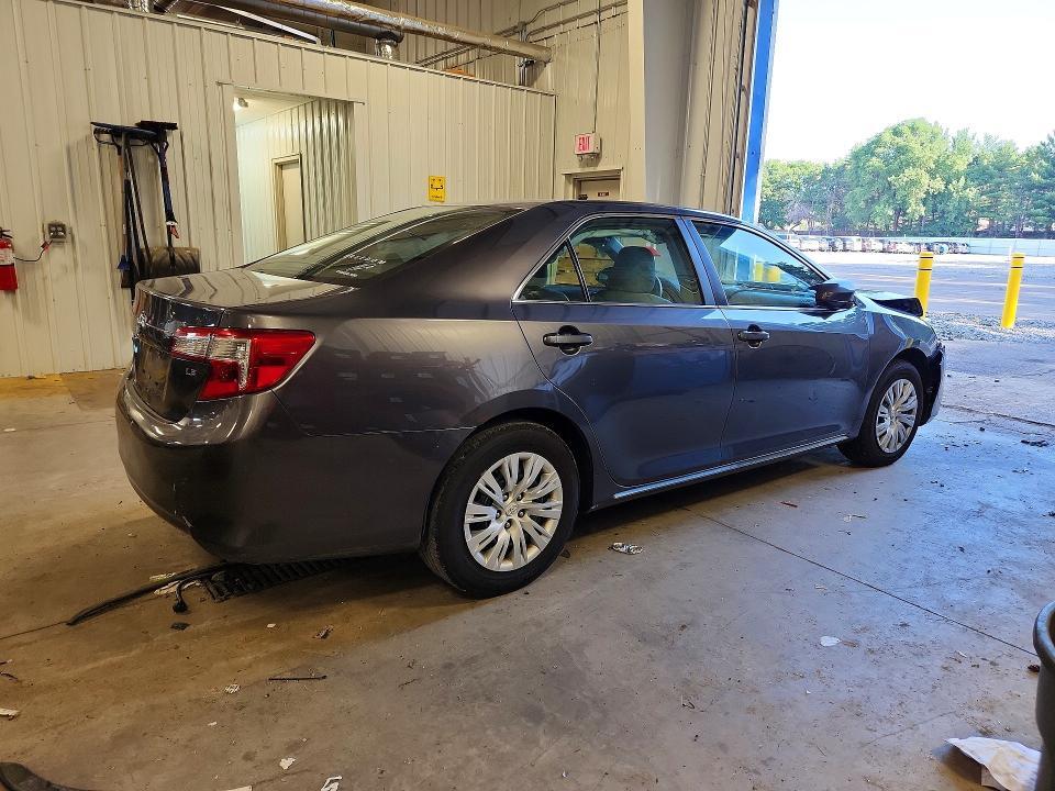 2014 TOYOTA CAMRY LE — Фото 3 из 12