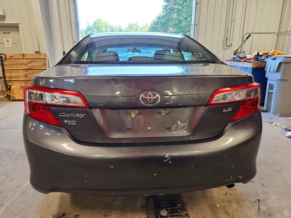 2014 TOYOTA CAMRY LE — Фото 6 из 12