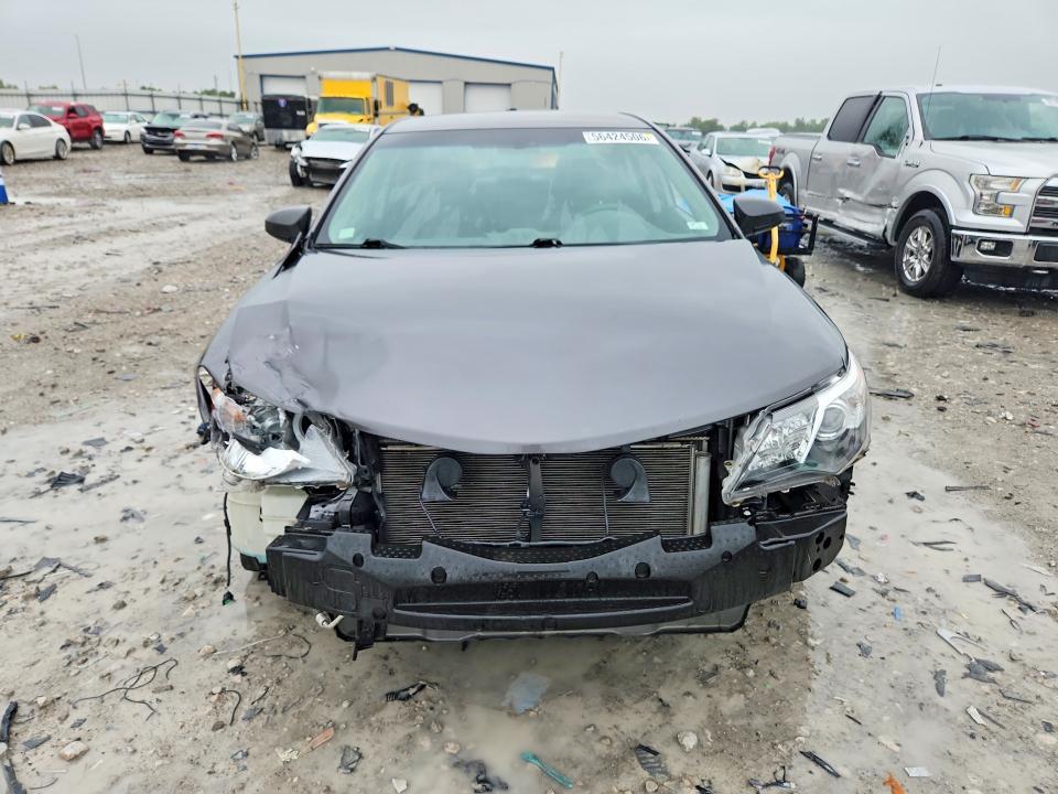 2014 TOYOTA CAMRY SE — Фото 5 из 12
