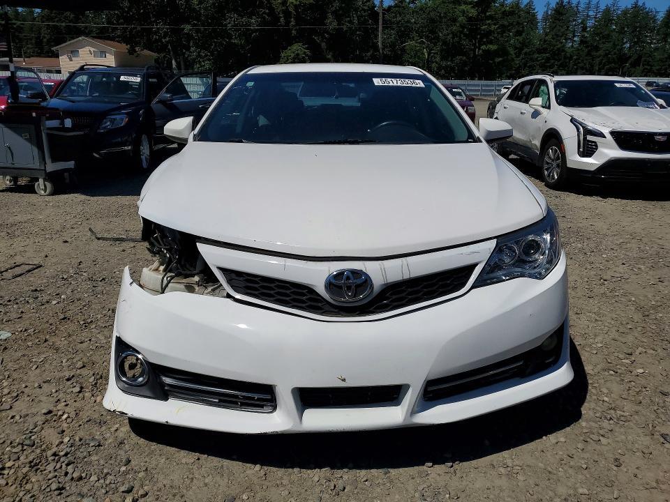2014 TOYOTA CAMRY SE — Фото 5 из 12