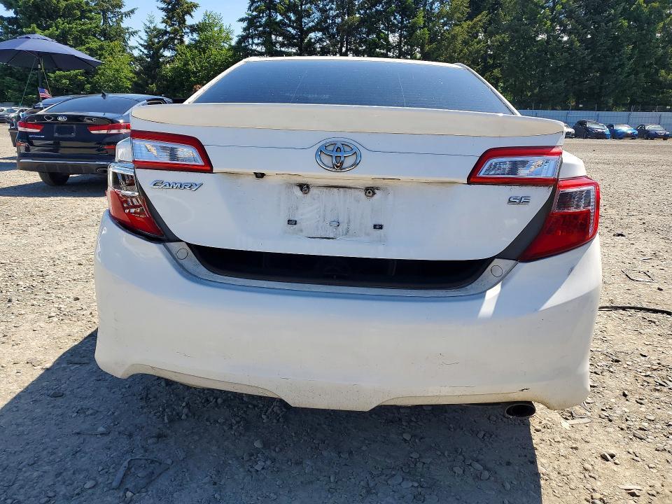 2014 TOYOTA CAMRY SE — Фото 6 из 12