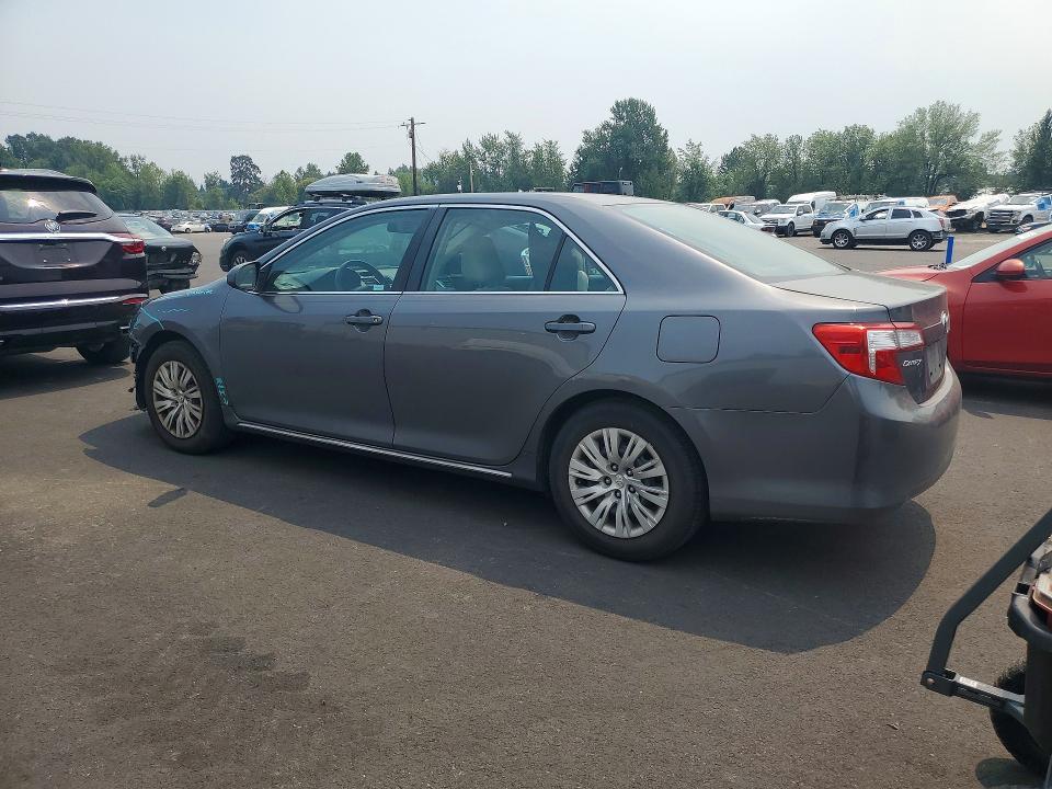 2014 TOYOTA CAMRY LE — Фото 2 из 12