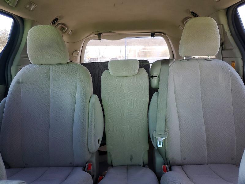 2014 TOYOTA SIENNA LE — Фото 10 из 14
