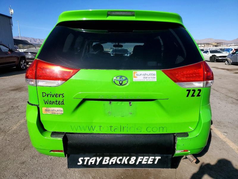 2014 TOYOTA SIENNA LE — Фото 6 из 14