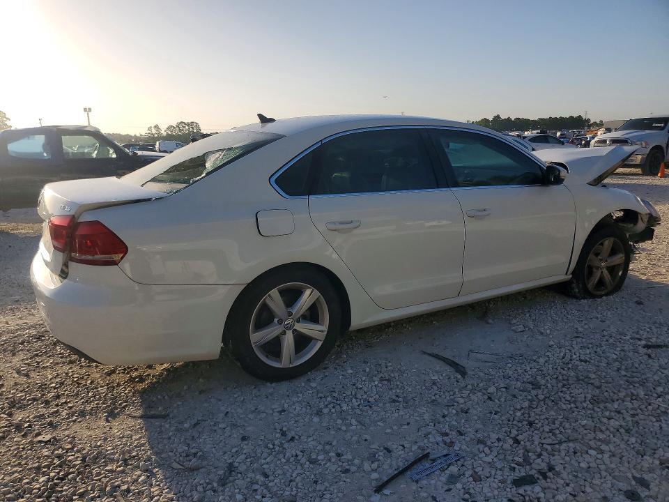 2014 VOLKSWAGEN PASSAT SE — Фото 3 из 12