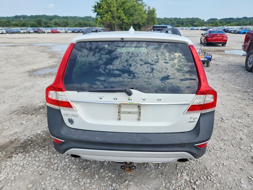 2014 VOLVO XC70 T6 — Фото 6 из 12