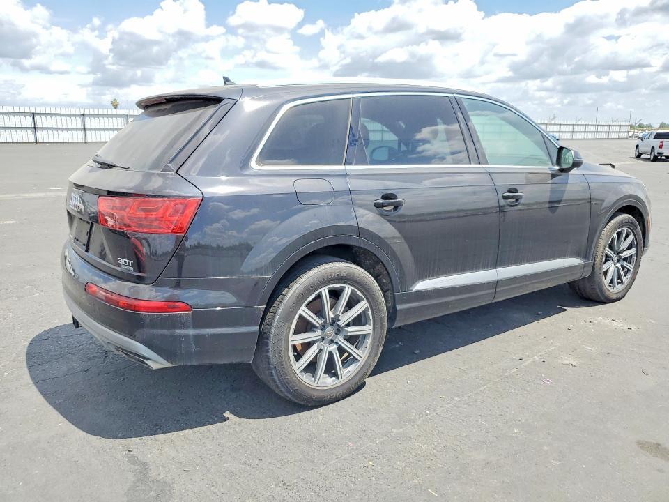 WA1LAAF75HD013409 2017 AUDI Q7 photo no. 3