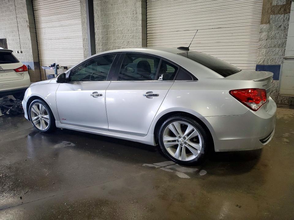 2015 CHEVROLET CRUZE LTZ — Фото 2 из 12