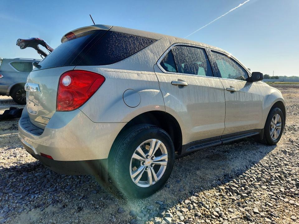 1GNALAEK5FZ125650 2015 CHEVROLET EQUINOX photo no. 3