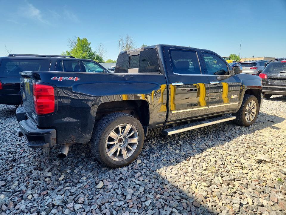 2015 CHEVROLET SILVERADO K1500 HIGH COUNTRY — Фото 3 из 12