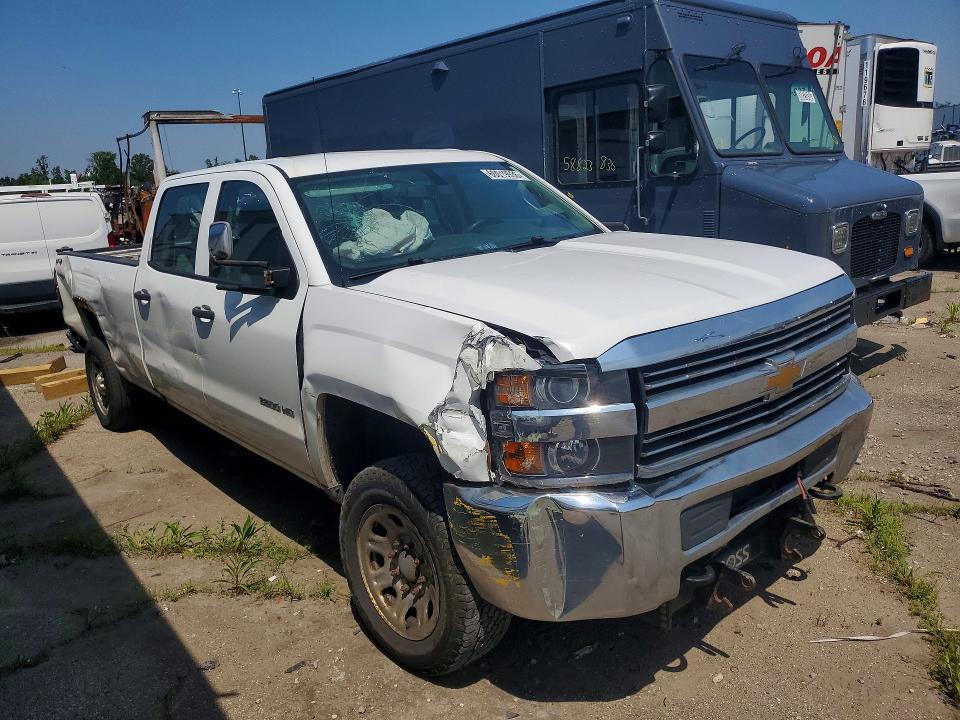 2015 CHEVROLET SILVERADO K3500 — Фото 4 из 12