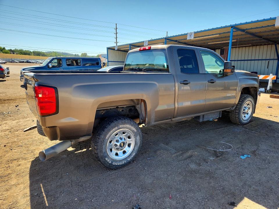 2015 CHEVROLET SILVERADO C2500 HEAVY DUTY — Фото 3 из 12