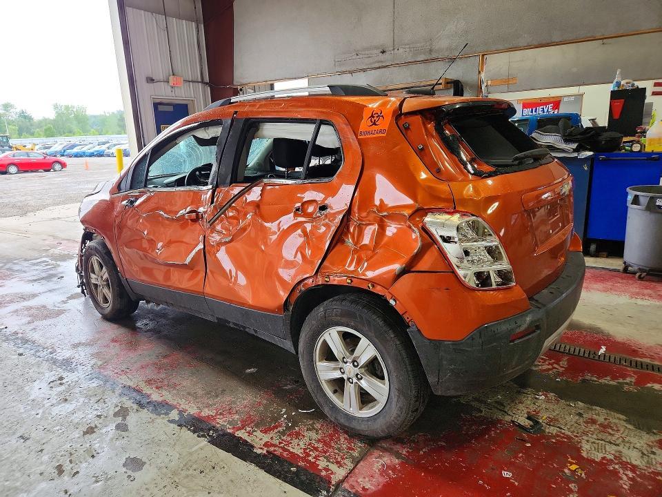 2015 CHEVROLET TRAX 1LT — Фото 2 из 13