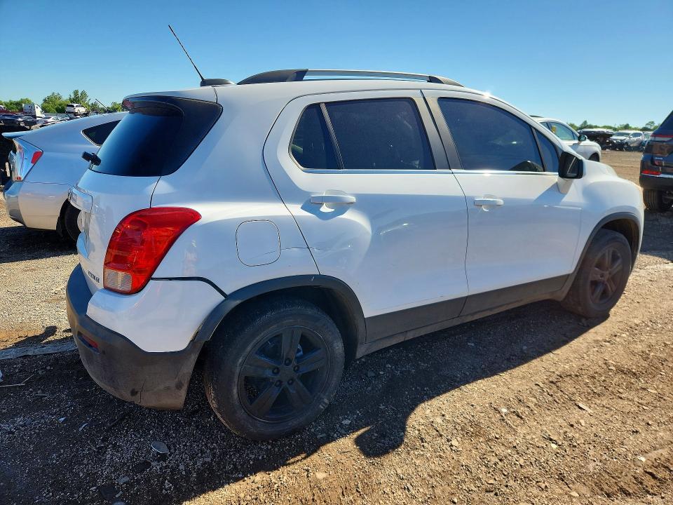 2015 CHEVROLET TRAX 1LT — Фото 3 из 12