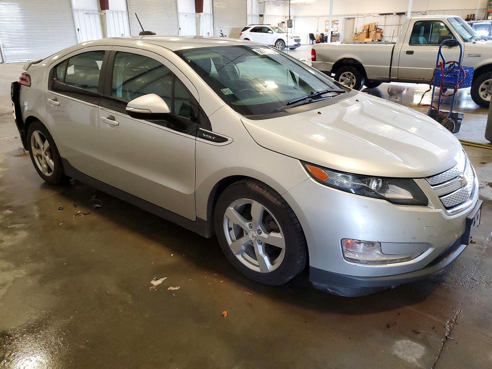 2015 CHEVROLET VOLT — Фото 4 из 12