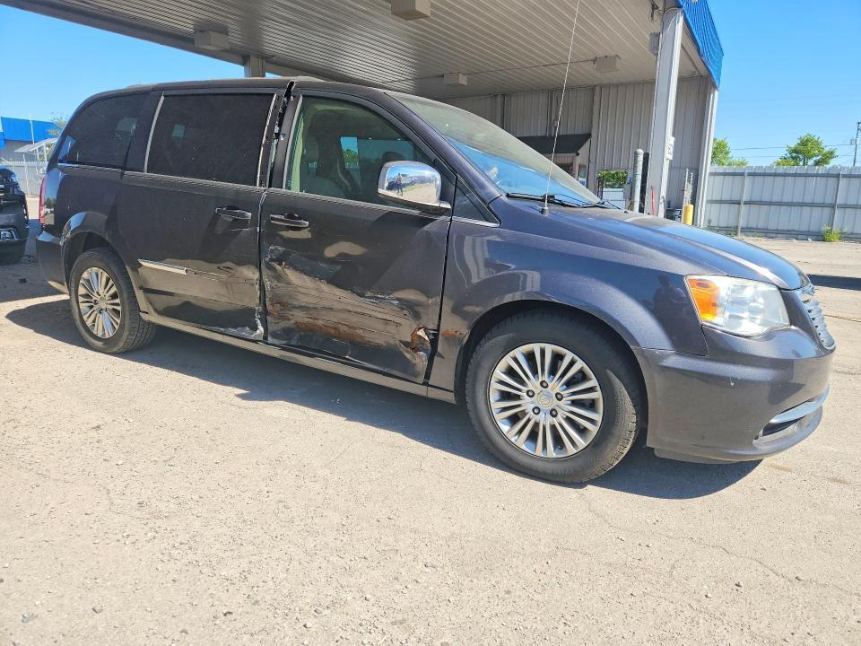 2015 CHRYSLER TOWN & COUNTRY TOURING L — Фото 4 из 13