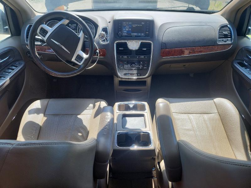 2015 CHRYSLER TOWN & COUNTRY TOURING L — Фото 8 из 13