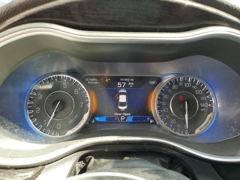 2015 CHRYSLER 200 C — Фото 9 из 12