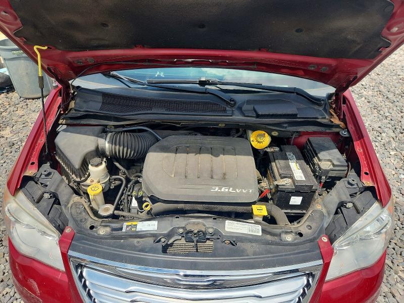 2015 CHRYSLER TOWN & COUNTRY TOURING L — Фото 12 из 13