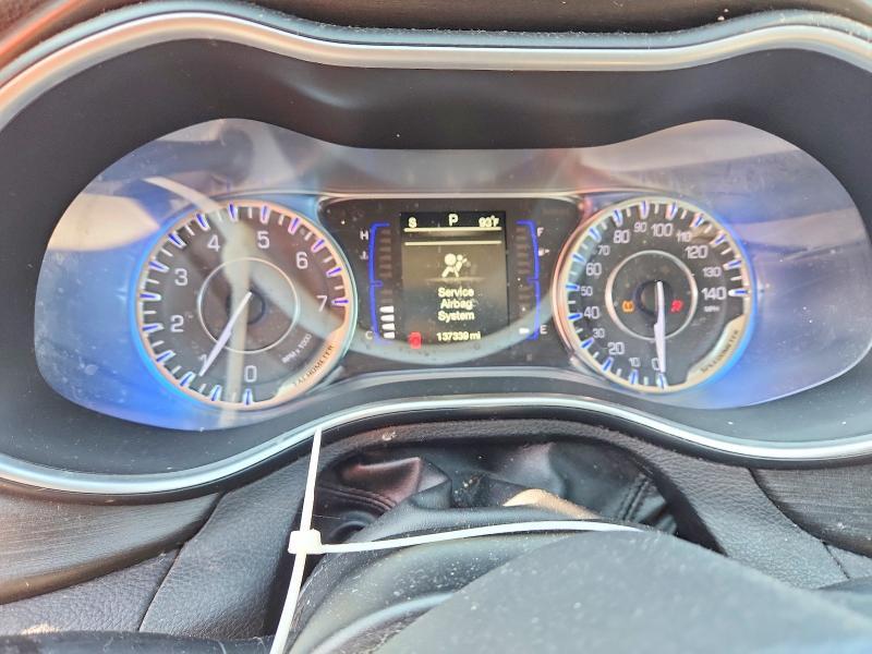 2015 CHRYSLER 200 LIMITED — Фото 9 из 12