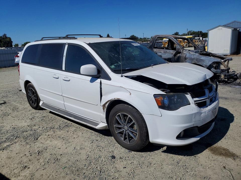2015 DODGE GRAND CARAVAN R/T — Фото 4 из 13