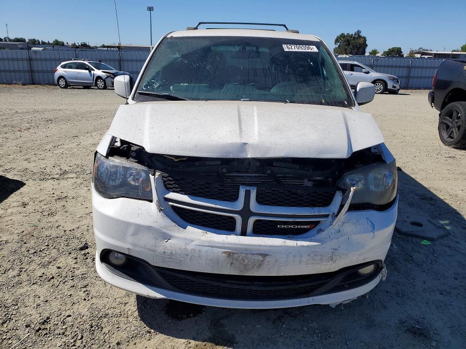 2015 DODGE GRAND CARAVAN R/T — Фото 5 из 13