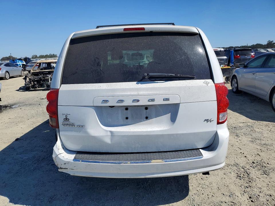 2015 DODGE GRAND CARAVAN R/T — Фото 6 из 13