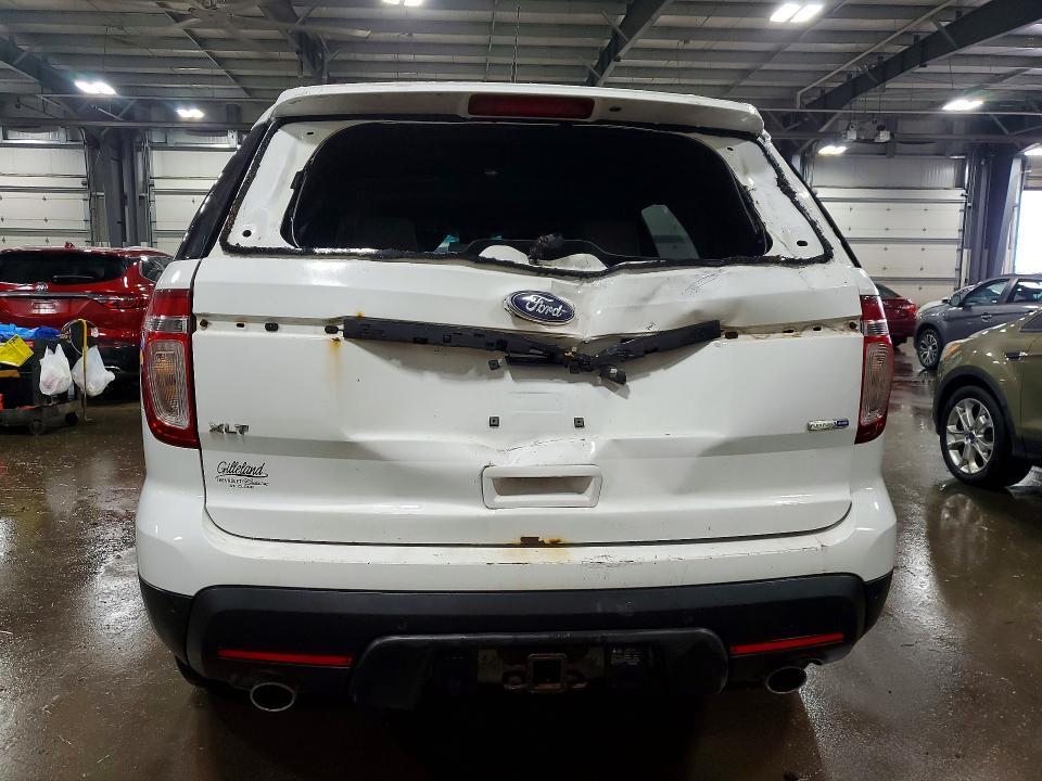 2015 FORD EXPLORER XLT — Фото 6 из 13
