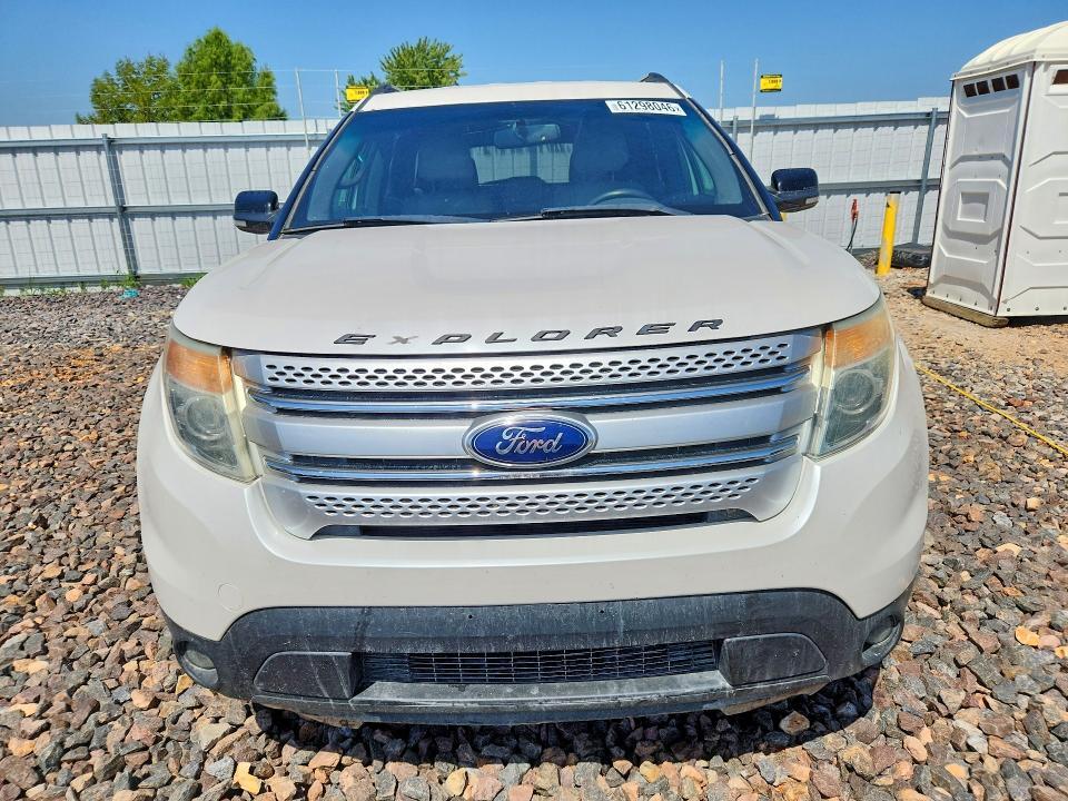 2015 FORD EXPLORER XLT — Фото 5 из 13