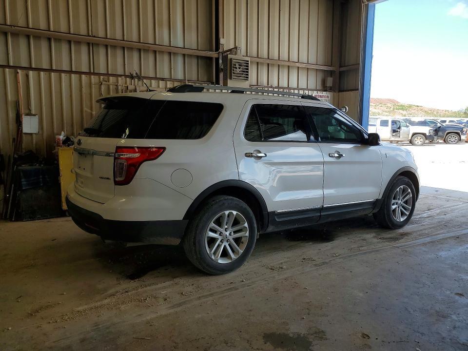 1FM5K7D84FGC15367 2015 FORD EXPLORER photo no. 3