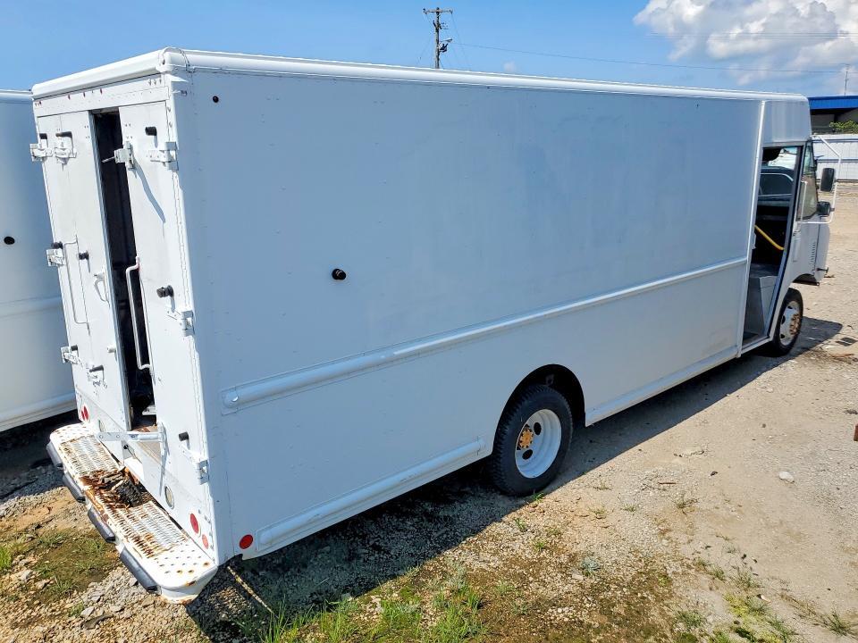 2015 FORD F59 DELIVERY TRUCK — Фото 3 из 12