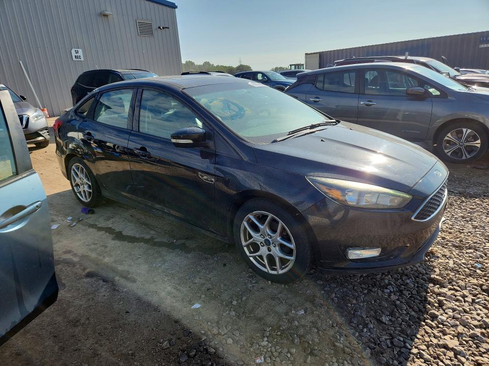2015 FORD FOCUS SE — Фото 4 из 12