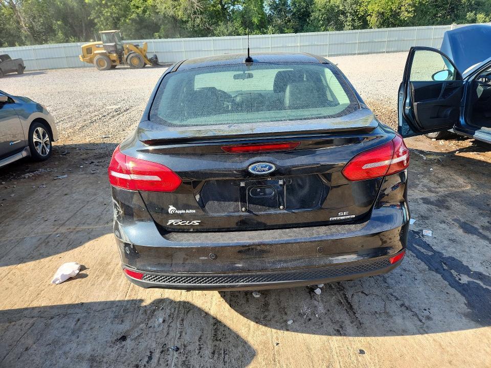 2015 FORD FOCUS SE — Фото 6 из 12