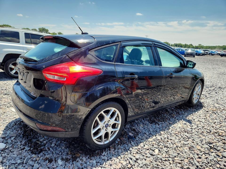 1FADP3K27FL238986 2015 FORD FOCUS photo no. 3