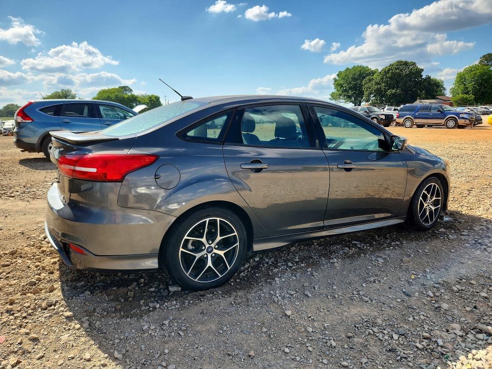 1FADP3F28FL285681 2015 FORD FOCUS photo no. 3
