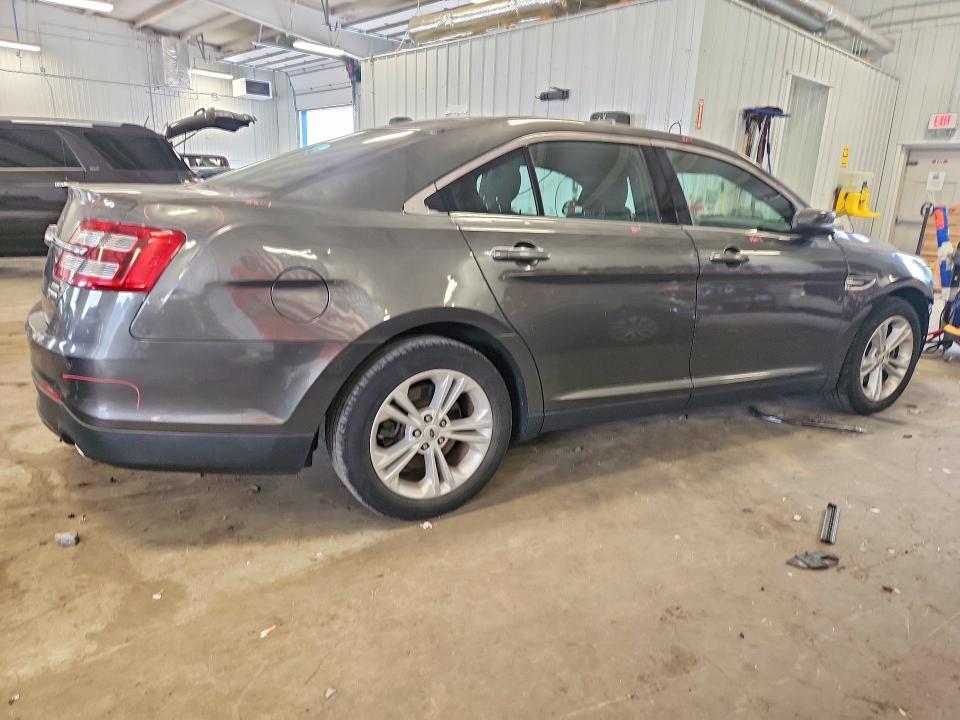 2015 FORD TAURUS SEL — Фото 3 из 12