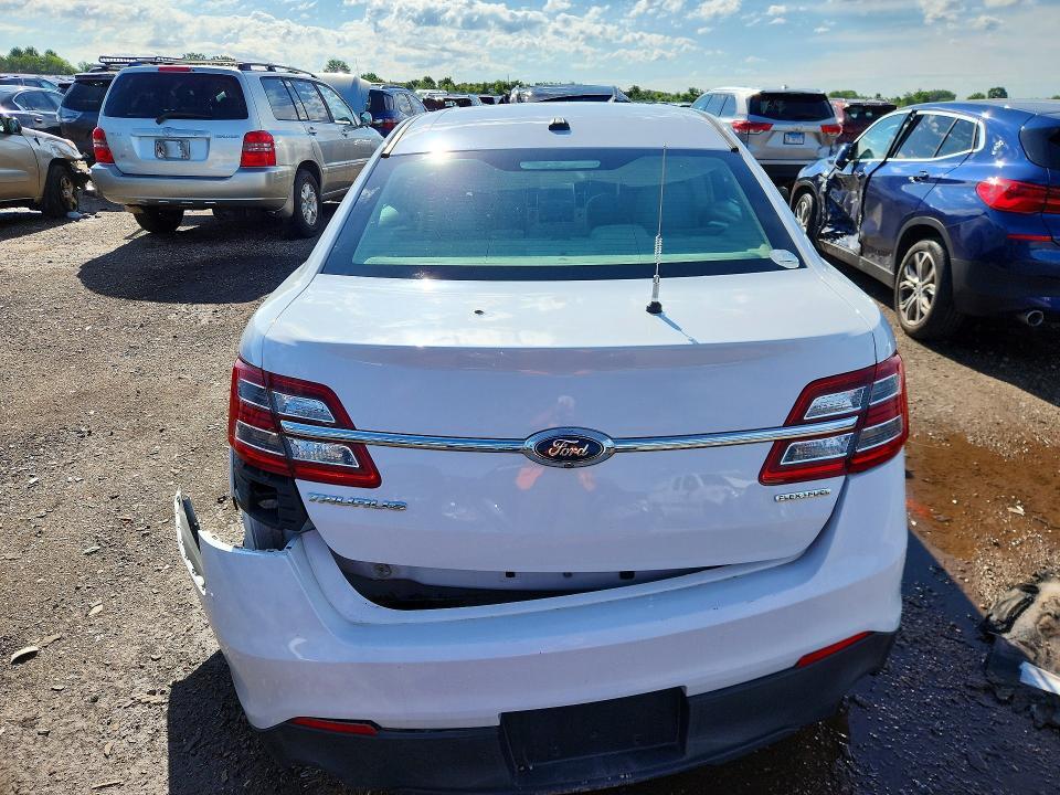 2015 FORD TAURUS SE — Фото 6 из 12