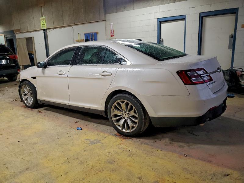 1FAHP2F88FG168935 2015 FORD TAURUS photo no. 2