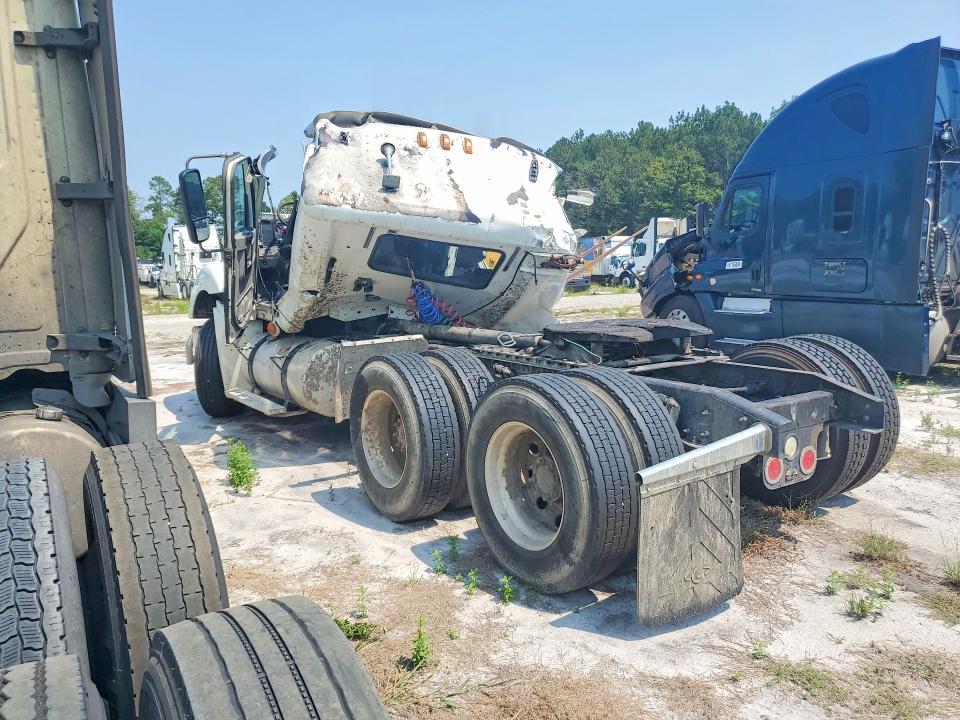 3ALXA7006FDGK5238 2015 FREIGHTLINER CONVENTIONAL photo no. 2