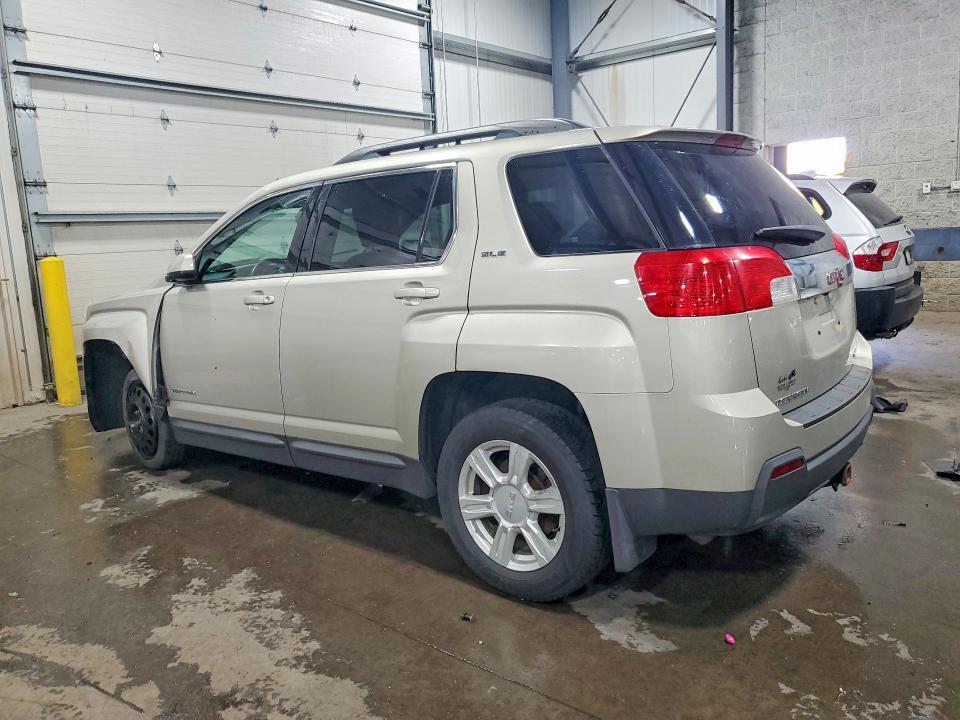 2015 GMC TERRAIN SLE — Фото 2 из 13
