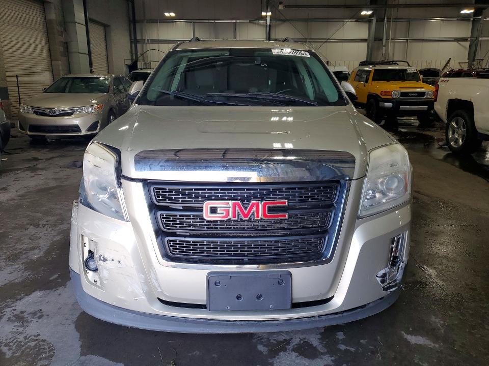 2015 GMC TERRAIN SLE — Фото 5 из 13