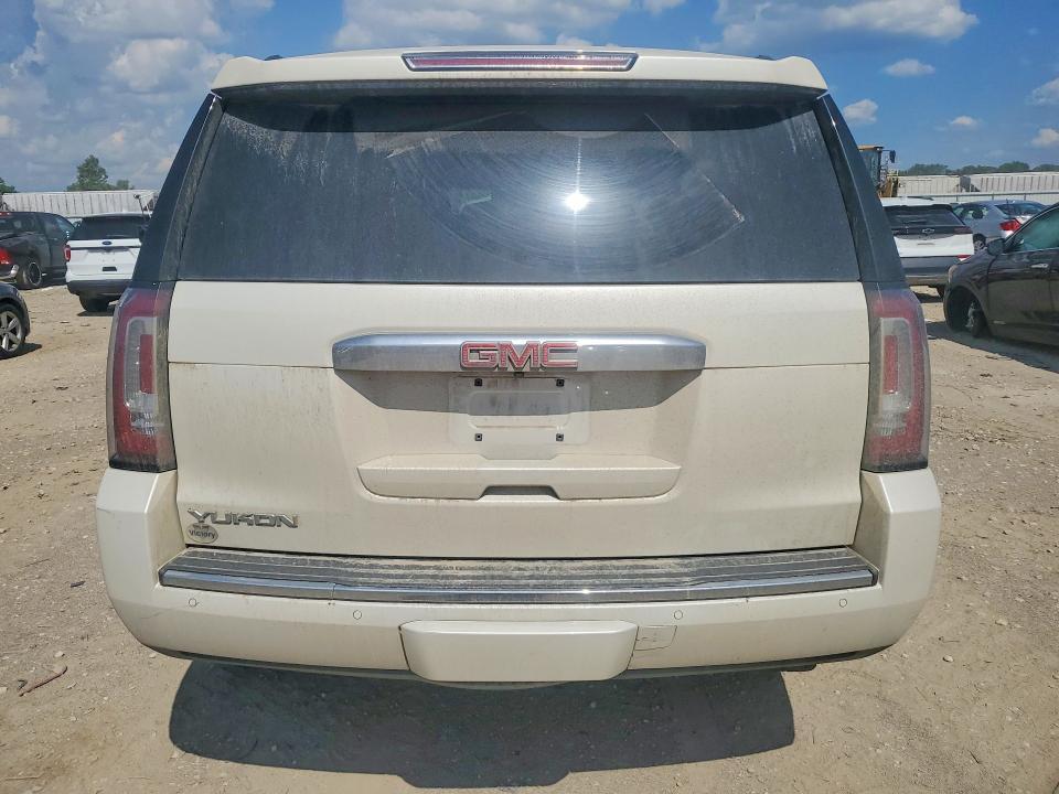 2015 GMC YUKON DENALI — Фото 6 из 13