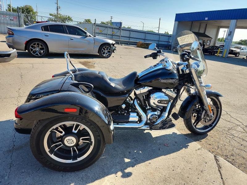 2015 HARLEY-DAVIDSON FLRT 1HD1MCM16FB863099